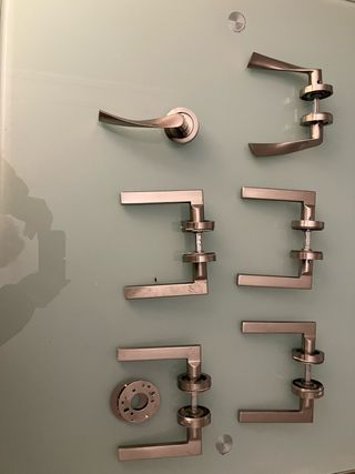 4 Tiradores Puerta Plateados