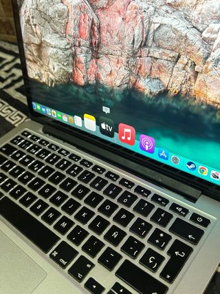 MacBook Pro 13,5 Impecable i5