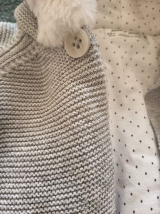 Buzo bebé invierno con capucha talla 4-6 meses