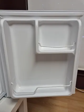 Nevera Severin Blanca, 43 litros.