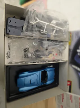 Modellino Ford AC Cobra 427 (1965) Burago