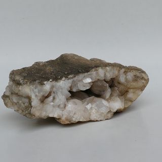 minerali CALCITE IN GEODE Porretta,BO (C15)