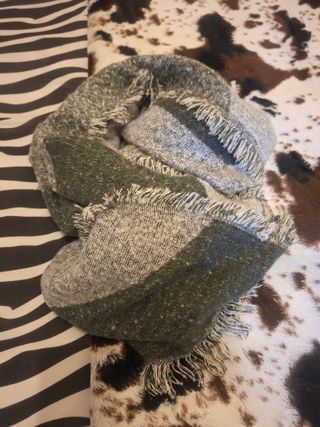 Sciarpone XXL con frange