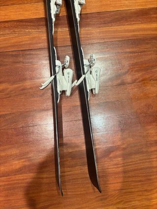 Esquís HEAD EASY JOY SLR PRO 153cm. En buen estado