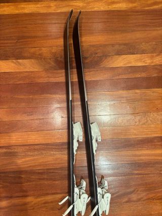 Esquís HEAD EASY JOY SLR PRO 153cm. En buen estado