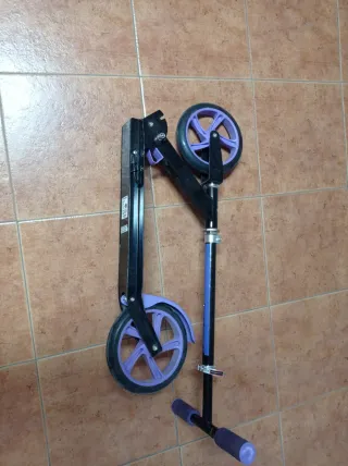 Patinete  plegable infantil morado