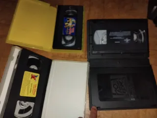 4 VHS Mary Poppins Stigmata Los Simpson Cantinflas