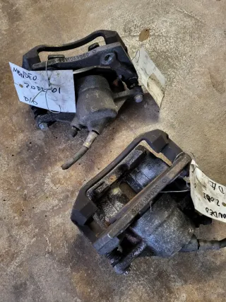 Pinzas delanteras Ford Mondeo 2.0 DI 2001