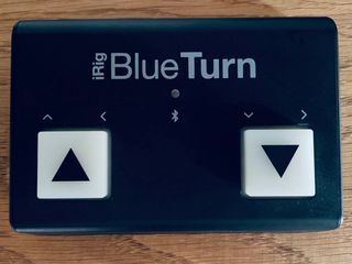 iRig BlueTurn Pedal