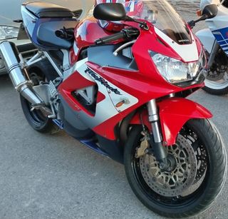 Honda cbr 929 RR fireblade impecable estado extras