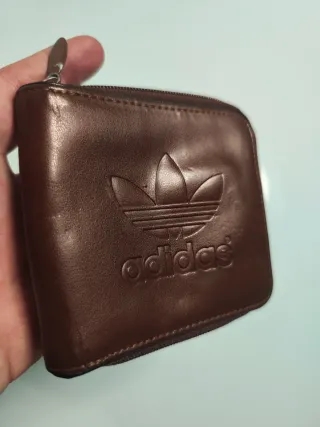 Monedero ADIDAS original color Marrón Cremallera