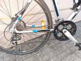 Bicicleta ibrida Trek 7300 Disc