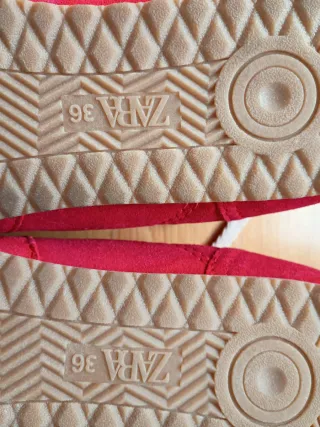 Zapatillas Zara rosas y rojas