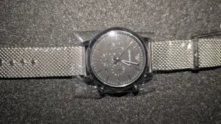 Reloj Emporio Armani Malla Plateada