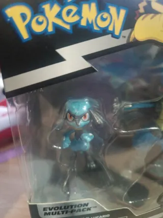 Figuras Pokémon Riolu y Lucario