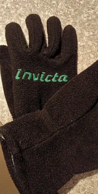 Guanti Invicta neri con logo verde