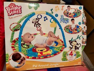 Manta de actividades para bebé con arco