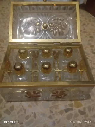 Set de 4 Perfumeros Vintage con Caja