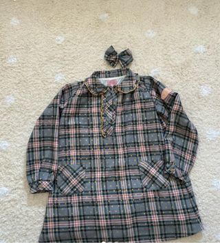 Vestido y lazo a cuadros  talla 8