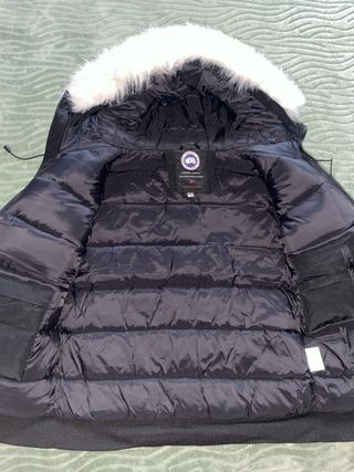 Giacca Canada Goose nera con cappuccio