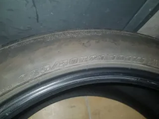 Neumáticos 236/50/R21 El par 50 euros