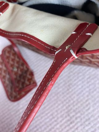 Bolso Goyard con monedero marrón y rojo