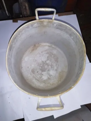 Olla grande de aluminio SIN TAPA