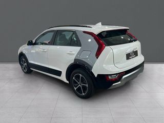 Kia Niro 1.6 GDi HEV 104kW (141CV) Drive