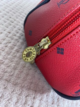 Bolso Caminatta Rojo y Negro