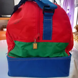 Borsa da viaggio rossa e blu