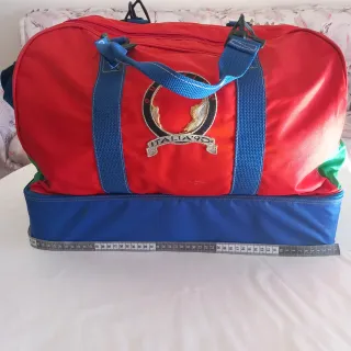 Borsa da viaggio rossa e blu