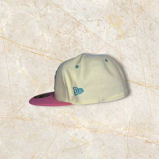 Gorra New Era Beige y Rosa