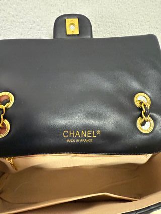 Bolso Chanel Negro y Dorado