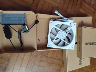 4 Ventiladores ARGB LJ-4PRO 12CM