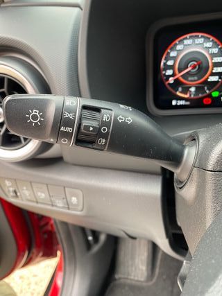 IMPECABLE!!! HYUNDAI KONA HIBRIDO