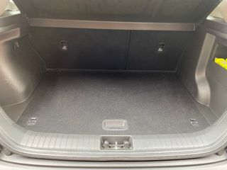 IMPECABLE!!! HYUNDAI KONA HIBRIDO