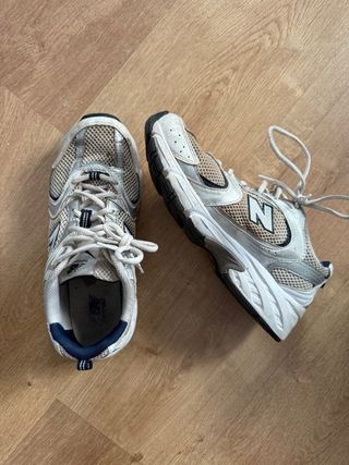 zapatillas talla 39 usadas. 10 eur/cada una