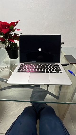 MacBook Pro 13 2015 i5 16GB RAM,bateria nueva