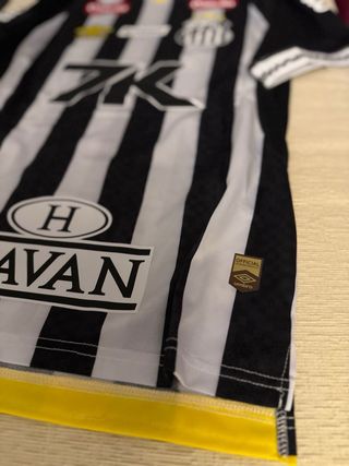 Camiseta Santos FC Umbro Negra y Blanca