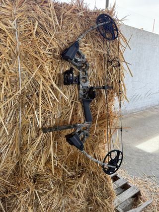 Arco da caccia Mission con fodero e frecce