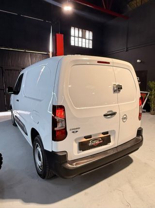 Opel Combo 2021 100cv IVA, 1 dueño, Cerraduras