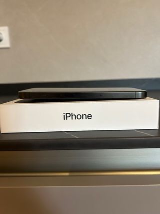 iPhone 15 Pro 128GB como nuevo - Batería 100%