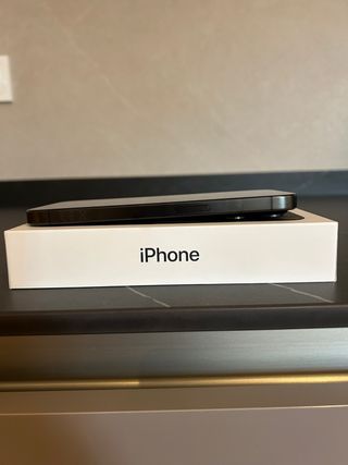 iPhone 15 Pro 128GB como nuevo - Batería 100%