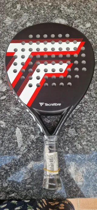 Pala de pádel Tecnifibre nueva
