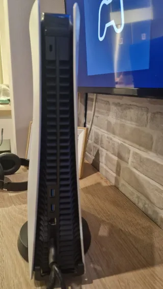 Consola PS5 con Lector + Mando + 2 Juegos