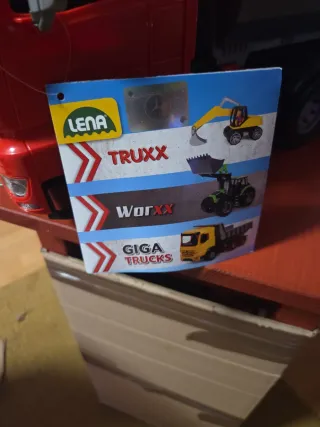 Camión Juguete Mercedes Benz Rojo