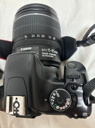 Canon EOS 500D + Objetivo EF-S 18-55mm