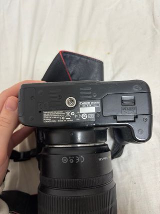 Canon EOS 500D + Objetivo EF-S 18-55mm