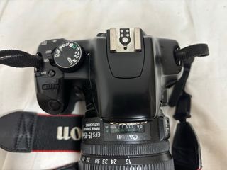 Canon EOS 500D + Objetivo EF-S 18-55mm