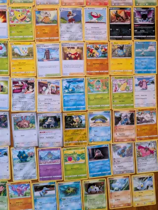 Lotto 110 carte Pokémon Inglesi